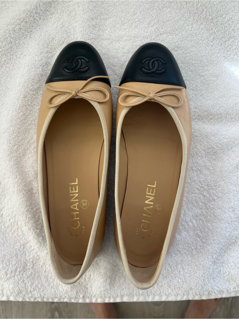 Chanel Beige and Black Cap-Toe Ballet Flats, classic line